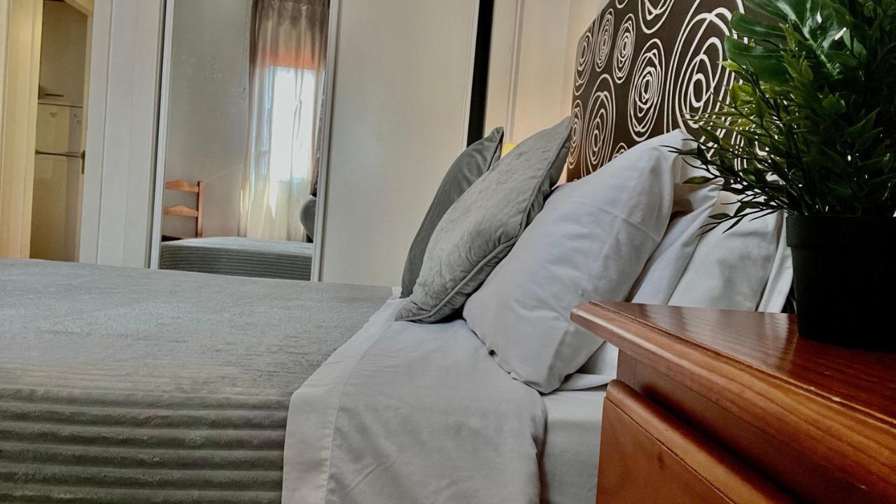 Deyanira Suite, Aeropuerto, Ifema Madrid Dış mekan fotoğraf