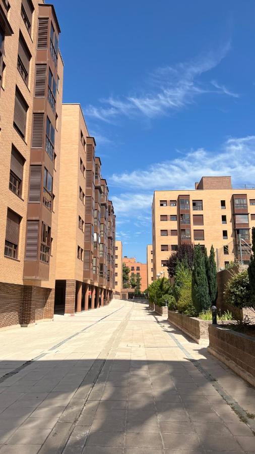 Deyanira Suite, Aeropuerto, Ifema Madrid Dış mekan fotoğraf